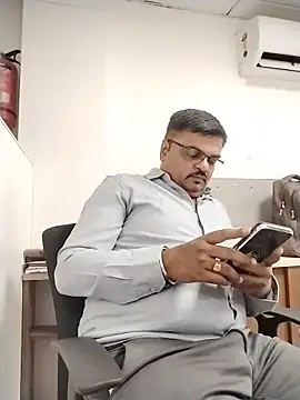 Desi_Lodo_Gujju_Boy Adlı Modelin Web Kamerası Şovu