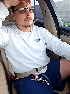 MrBiggBallz's Live XXX Chat