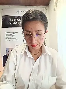 Valentina--1 Chat XXX live