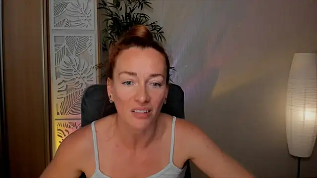Chatroom XXX en direct de RebeccaMartinez