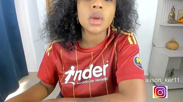 Chatroom XXX en direct de alison-ker3