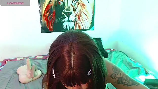 Divinejewel69 élő XXX-chatje