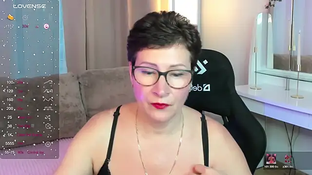 Czat XXX na żywo – JennyMons
