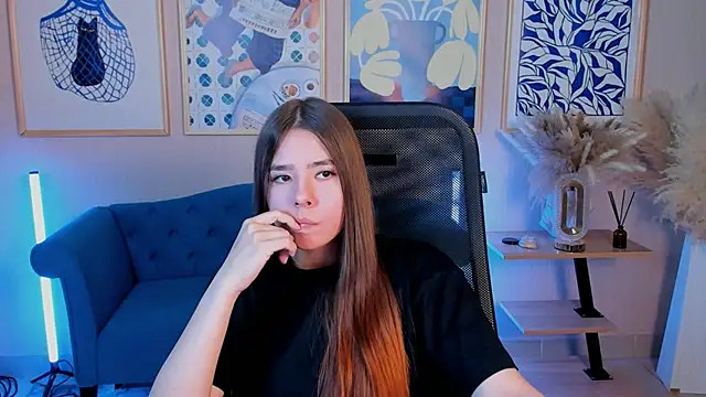 Živý XXX chat SayaHeartnet