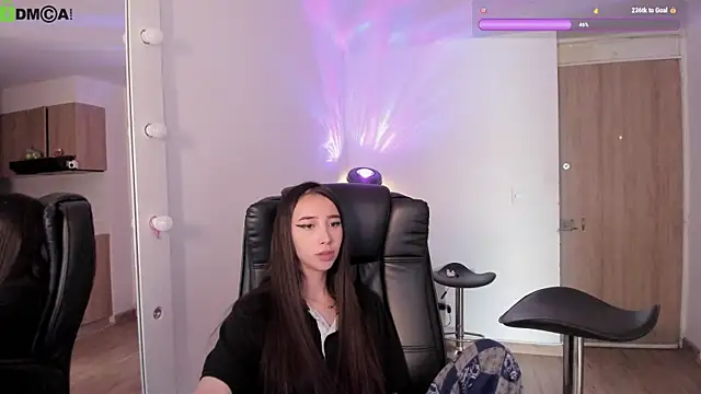 Mikeyvioleta_のライブXXXチャット