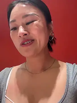 Yolanda9のライブXXXチャット