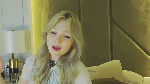 Shy_Barbie 即時 XXX 聊天