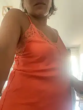 CamGirlBootyToes Show in webcam