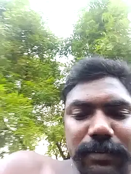 Tamilpaiyan07's Live XXX Chat
