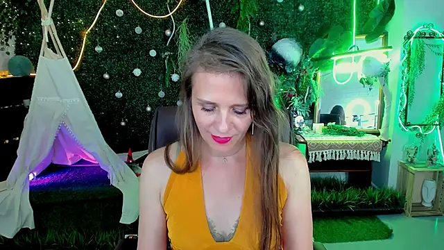 EmiliaBedy 现场XXX聊天