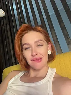 LittleFox___ Show in webcam