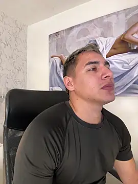 MassimoCo_'s Webcam Show
