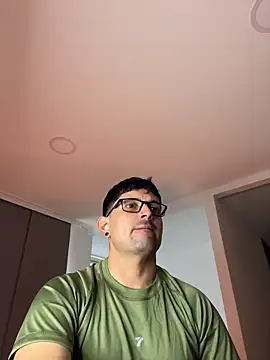 TroyeSavage Adlı Modelin Web Kamerası Şovu