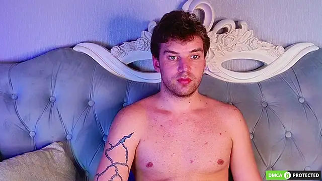 Chat XXX en directo de ArthurMeyers