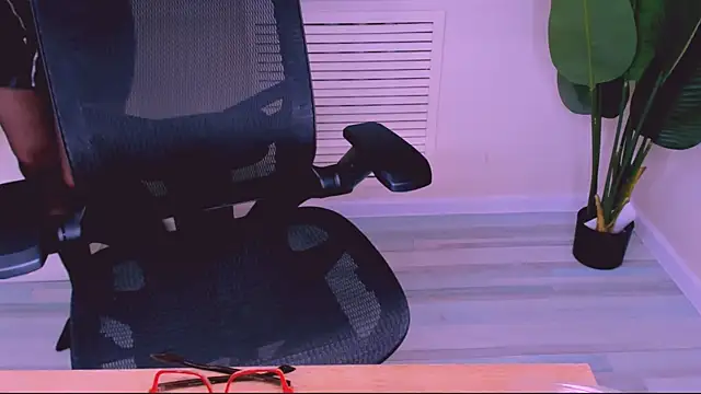 Chat +18 de AnaMills ao vivo