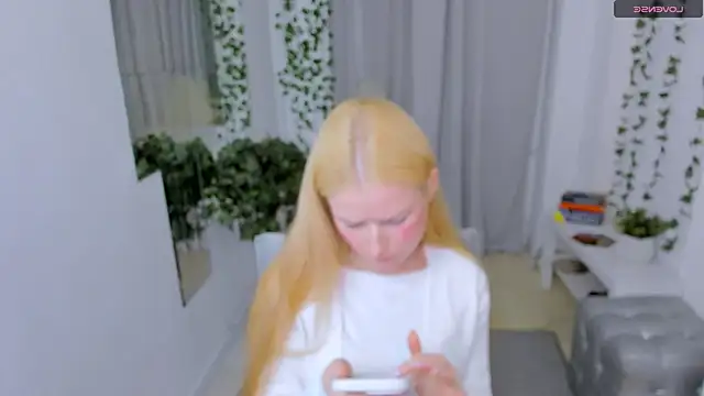 Laly_Peachn Live XXX chat