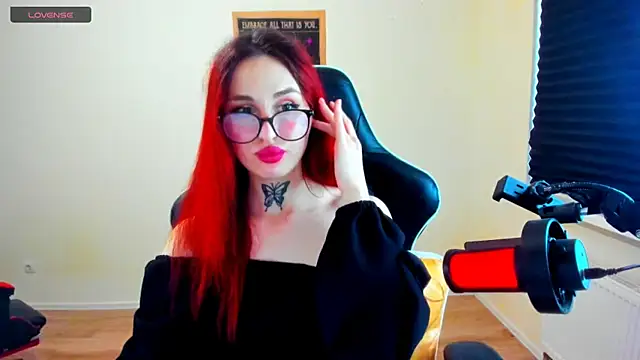 your_tora Adlı Modelin Canlı XXX Sohbeti