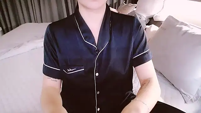SungkyunnKwan's Live XXX Chat