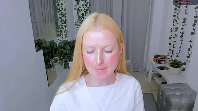 Czat XXX na żywo – Laly_Peach