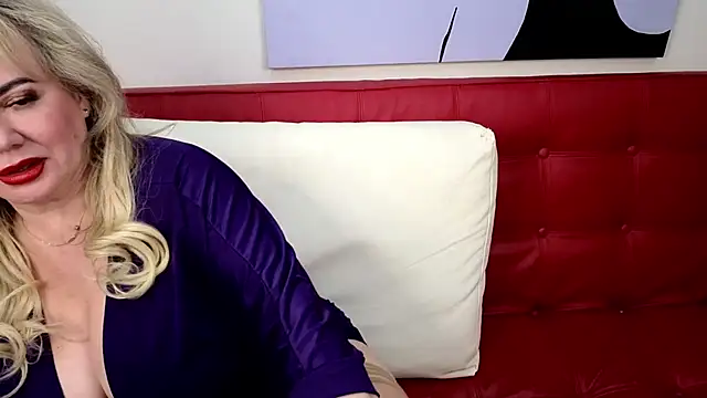 عرض كام MatureOfKind
