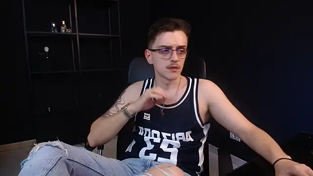 FelixStarkk 在線直播表演