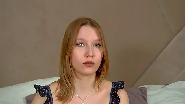 LiliLinn Chat XXX live