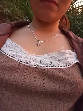 Ama-ra's Live XXX Chat