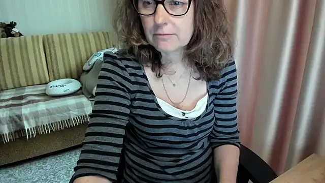 lauraoven – Live XXX-chat