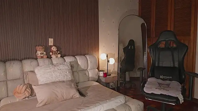 KateOwens live XXX chat