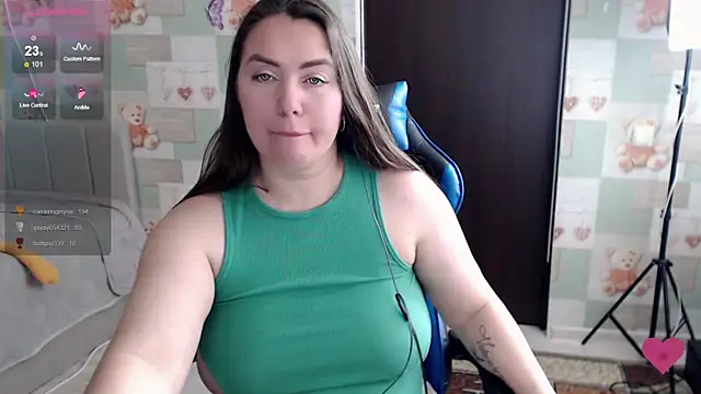 Korolek12's Live XXX Chat