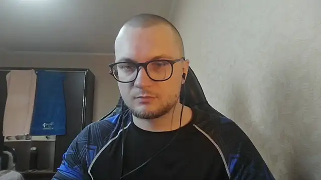 k8mura Show Webcam