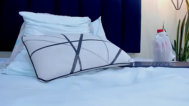 mayaevansmg লাইভ XXX চ্যাট
