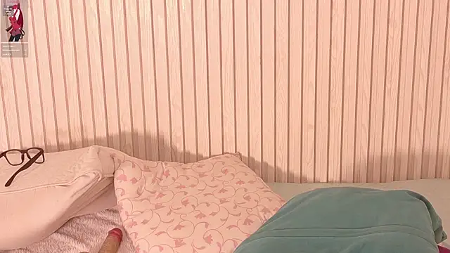 Chat +18 de MiaJanss ao vivo