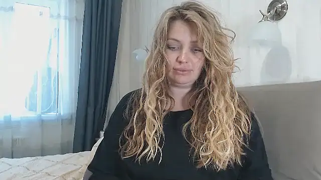 xxkristinaxx's Live XXX Chat