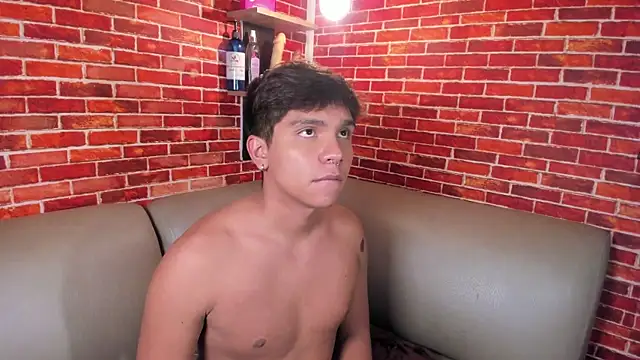 Thiago_Kozak Pertunjukan Webcam