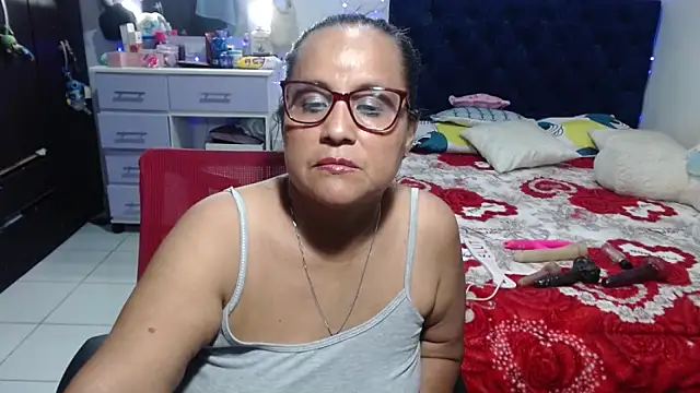 Chat +18 de pervert_mommy_ ao vivo