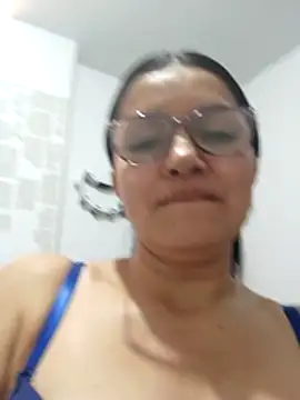 Casandra_inthemorning Adlı Modelin Canlı XXX Sohbeti