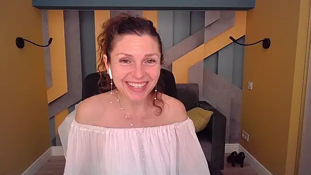 Chat XXX en directo de EllaLong