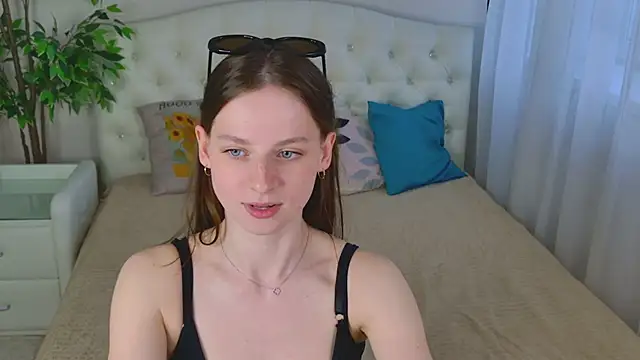 Dolce_moments_ – Naživo chatovacia miestnosť