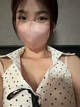 gougou13's Webcam Show