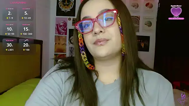 Nova-Satela élő XXX-chatje