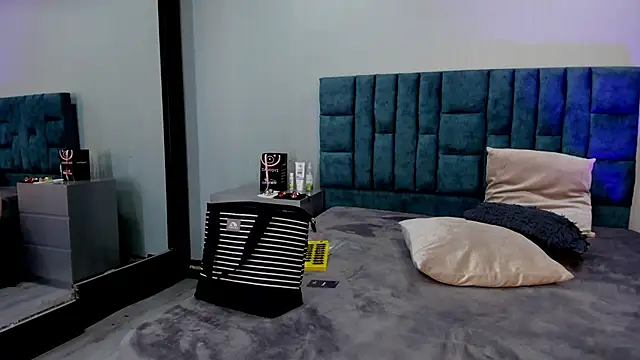 MaddyGlow – Naživo XXX chat