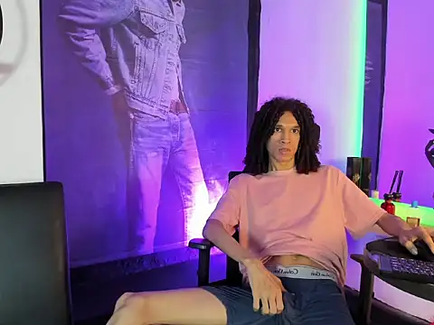 anddy_hugecock's Webcam Show