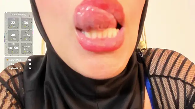 Chat +18 de hanajameela ao vivo