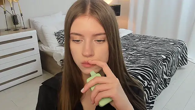 XXX chat uživo modela Erica_Kiss