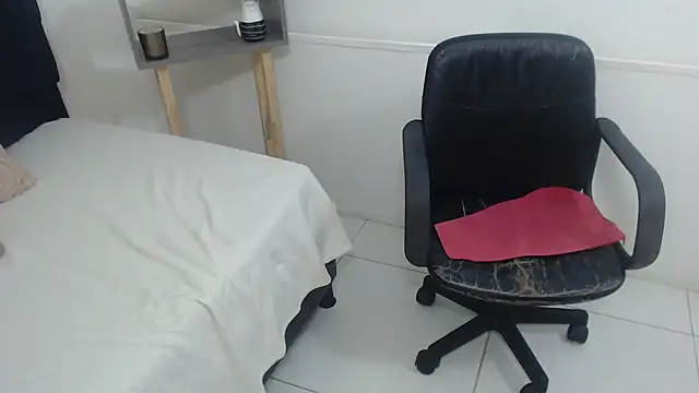 Gibi_BBW Live XXX-Chat