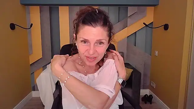 XXX chat uživo modela EllaLong