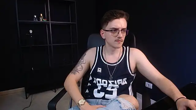 Chat XXX Live FelixStarkk