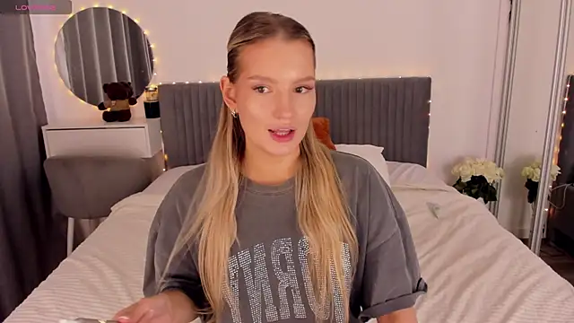 CassieRayss live XXX chat