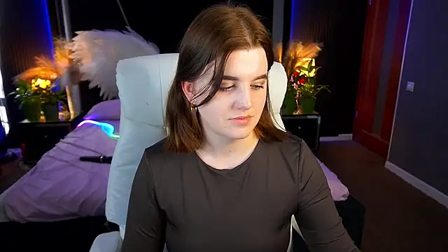 KristiFoxy élő chatszobája